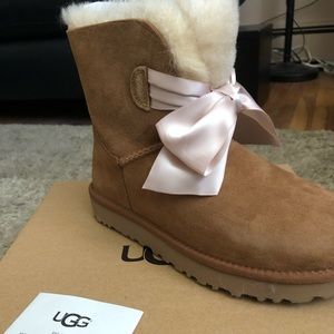 UGG Gita Boots